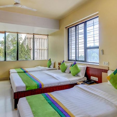 Treebo Trip Samrat Nashik Dış mekan fotoğraf